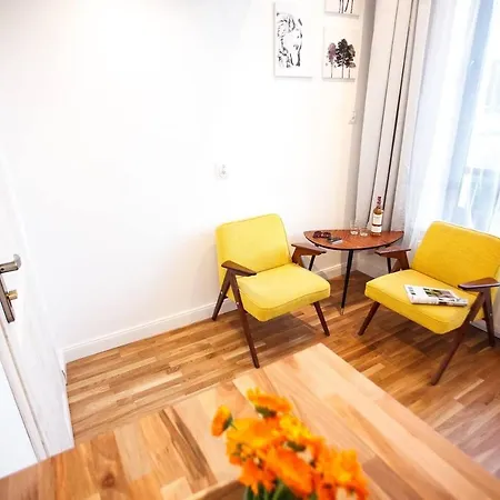 The Tiny Space 6m2 With Private Bathroom In The Hallway